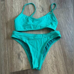 Jolyn Hikari Top and Alanna Bottom Size Small Surf Bikini
